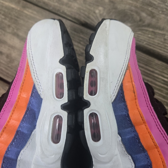 Nike Air Max 95 Multicolor Shoes. See Photos For Some Wear. Worn Very Little. main image 7